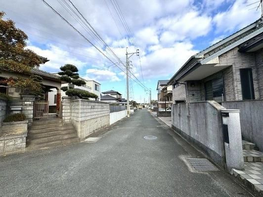 4LDK Corner Lot House for Sale in Okagaki, Fukuoka - Thumbnail 3