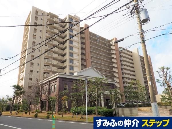 Duo Hills Funabashi 3LDK Apartment for Sale in Chiba - Thumbnail 3