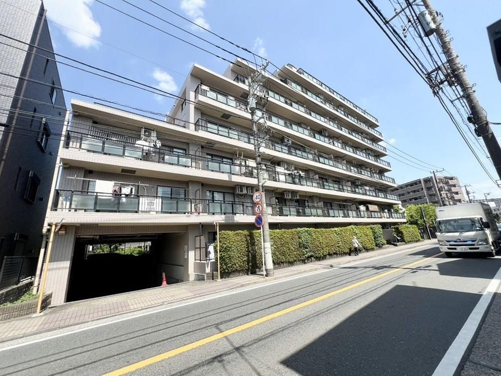 Renovated 3LDK Apartment in Kawasaki, Kanagawa - Thumbnail 4