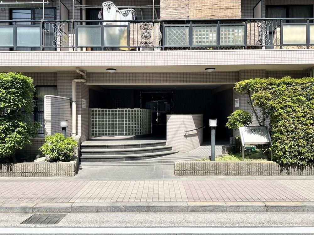 Renovated 3LDK Apartment in Kawasaki, Kanagawa - Thumbnail 2