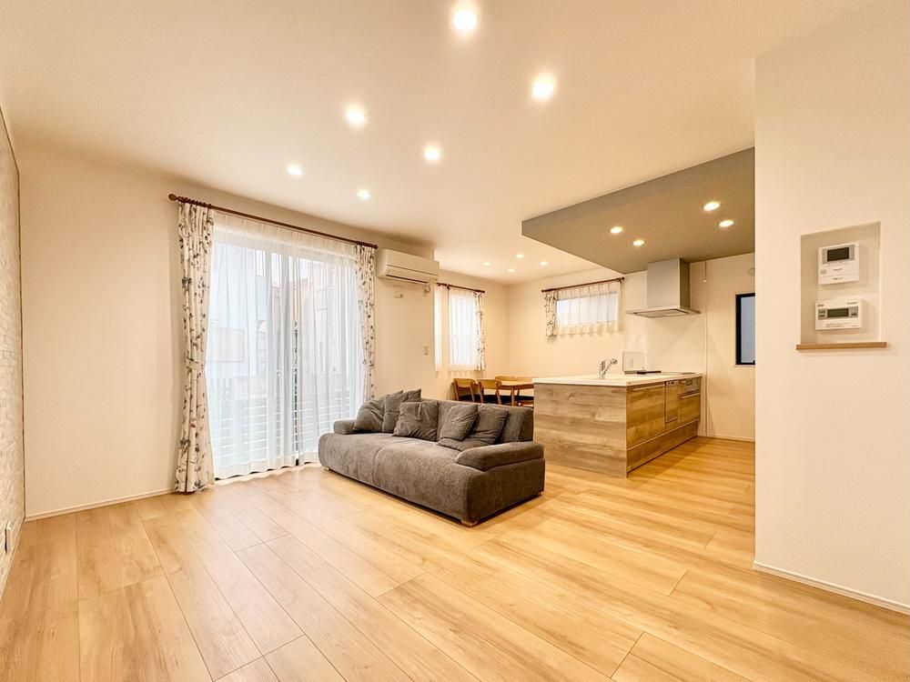 3LDK House on Corner Lot in Nishi Ward, Saitama City - Thumbnail 3