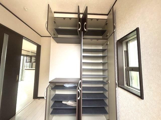 4LDK Custom-Built Home in Tokorozawa, Saitama - Thumbnail 3