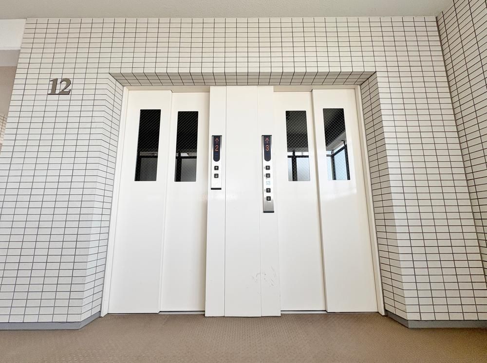 Spacious 3LDK Apartment with Rooftop Balcony in Saitama City - Thumbnail 2