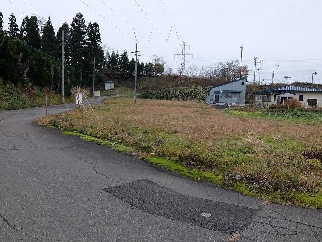 216 sqm Land for Sale in Owani, Aomori with Hot Spring Rights - Thumbnail 3