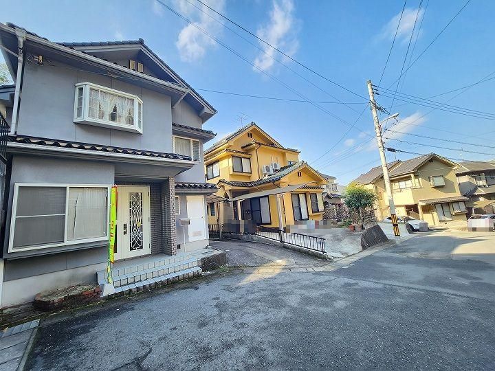 Renovated 4LDK House for Sale in Kaita, Hiroshima - Thumbnail 4