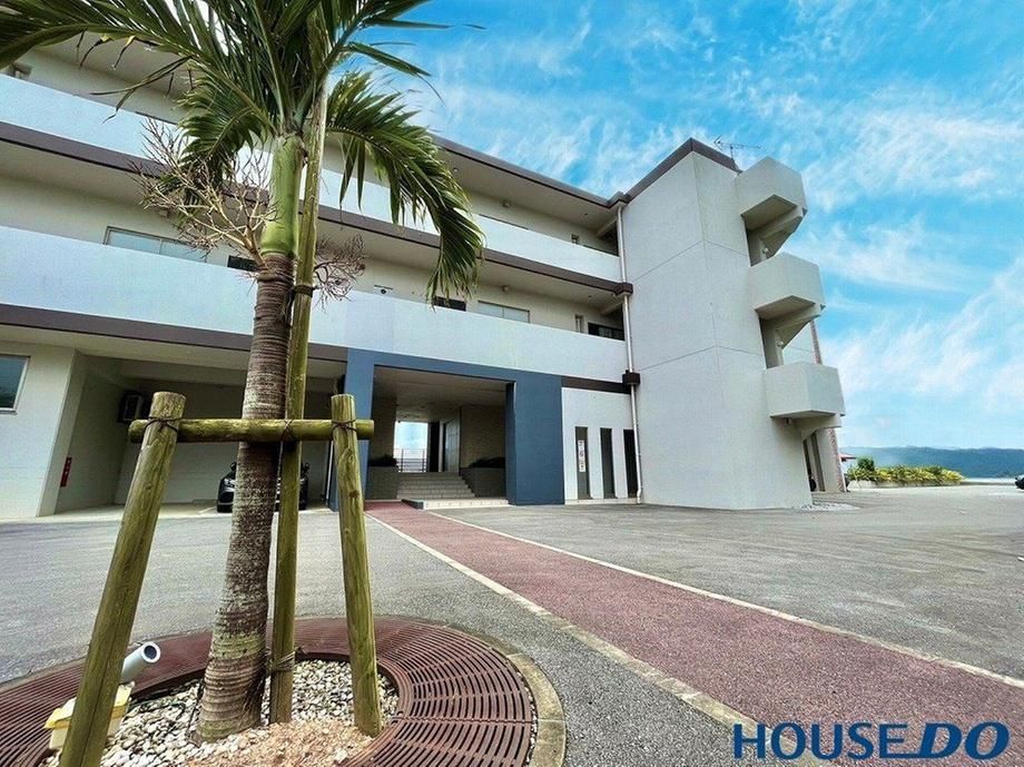 1LDK Ocean View Apartment for Sale in Nago, Okinawa - Thumbnail 3