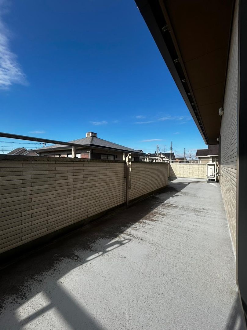 Spacious 5LDK House for Sale in Funabashi, Chiba Near Misaki Station - Thumbnail 3