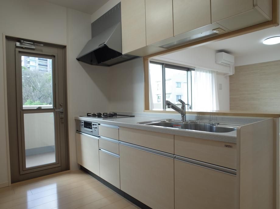 Renovated 3LDK Apartment for Sale in Miyazaki City, 72m2 - Thumbnail 4