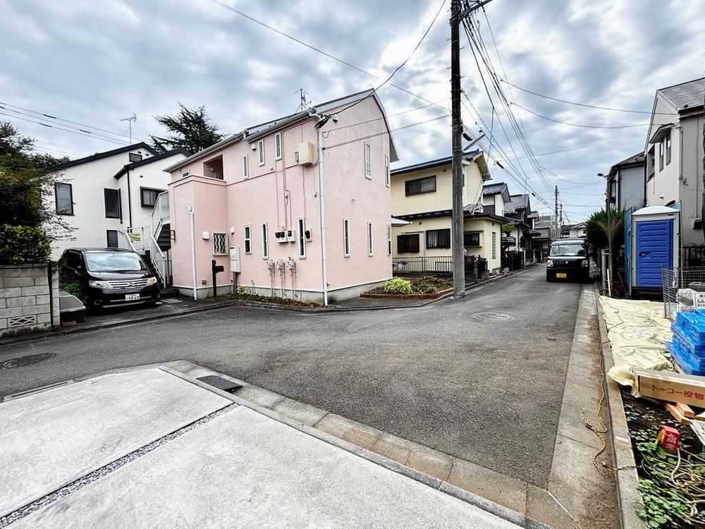 3LDK Detached House for Sale in Kodaira, Tokyo - Image 1