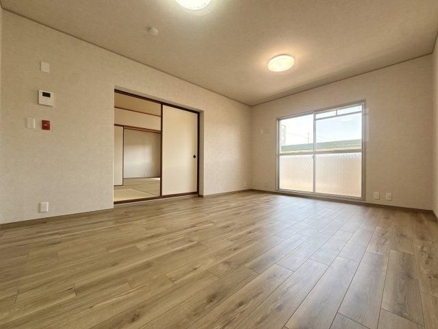 4LDK Apartment for Sale in Sawara Ward, Fukuoka City - Thumbnail 3