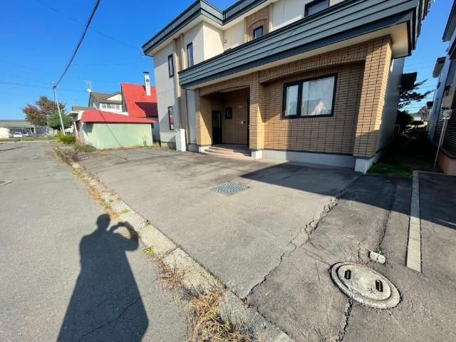 5LDK Two-Generation House for Sale in Makubetsu, Hokkaido - Thumbnail 3