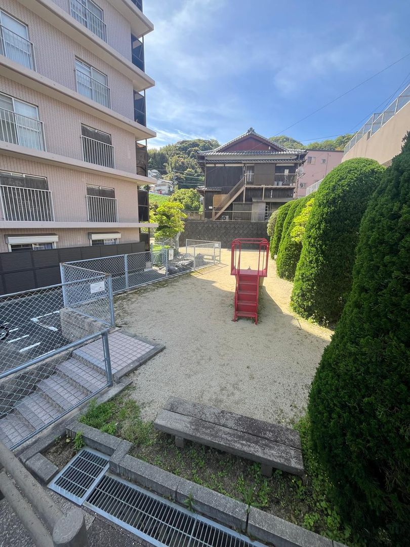 Renovated 3LDK Apartment in Nagasaki City, 71.11m2 - Image 1