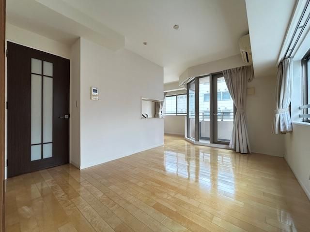 3LDK Apartment for Sale in Sendai, Miyagi - 77.56m2 - Thumbnail 2