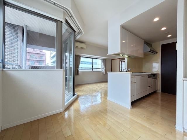 3LDK Apartment for Sale in Sendai, Miyagi - 77.56m2 - Thumbnail 4