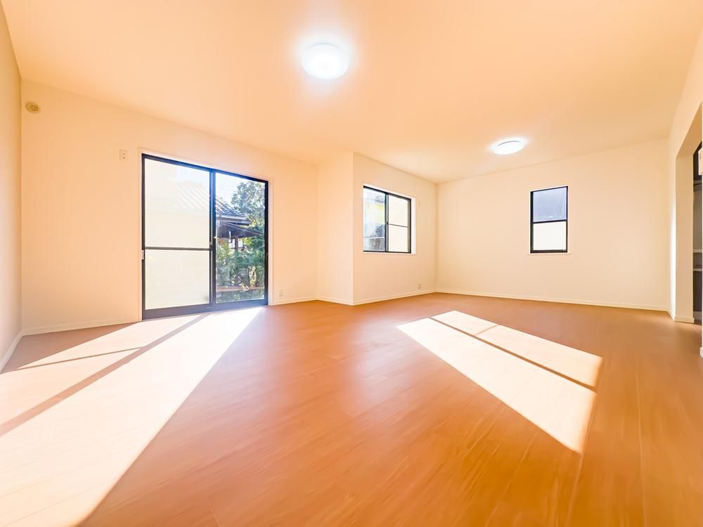 5LDK Detached House in Hachioji with Large Garden & 2025 Renovation - Thumbnail 4