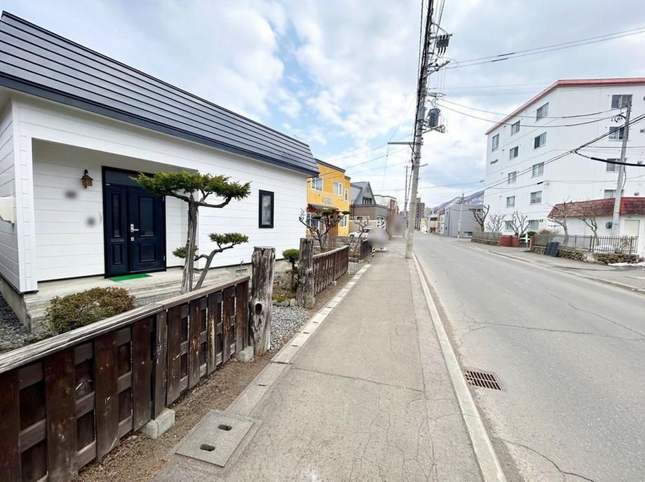 Land for Sale in Chuo Ward, Sapporo - 241 m² Plot - Thumbnail 4