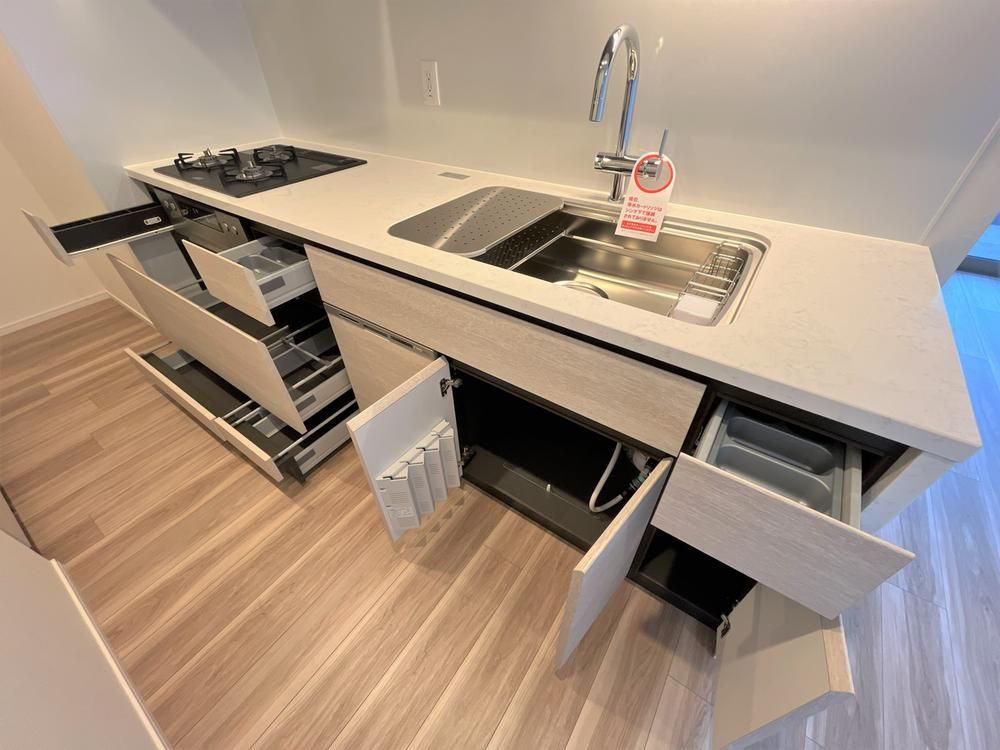 HARUMI FLAG PARK VILLAGE 3LDK Apartment in Chuo City, Tokyo - Thumbnail 4