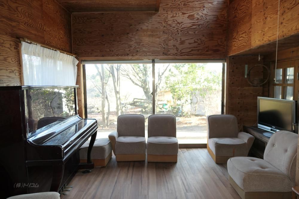 6LDK Country House with Workshop in Hiroshima's Jinseki Highlands - Thumbnail 4