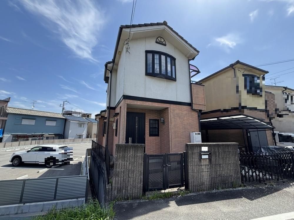 4LDK Detached House for Sale in Ikoma City, Nara - Thumbnail 3