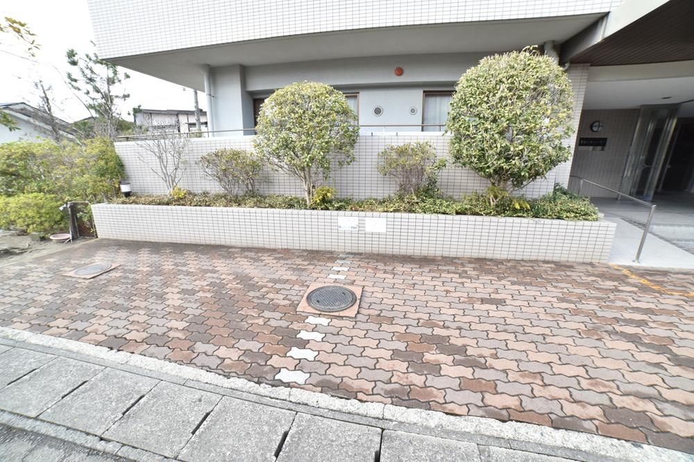 Renovated 4LDK Apartment in Sendai Izumi Ward - Thumbnail 3