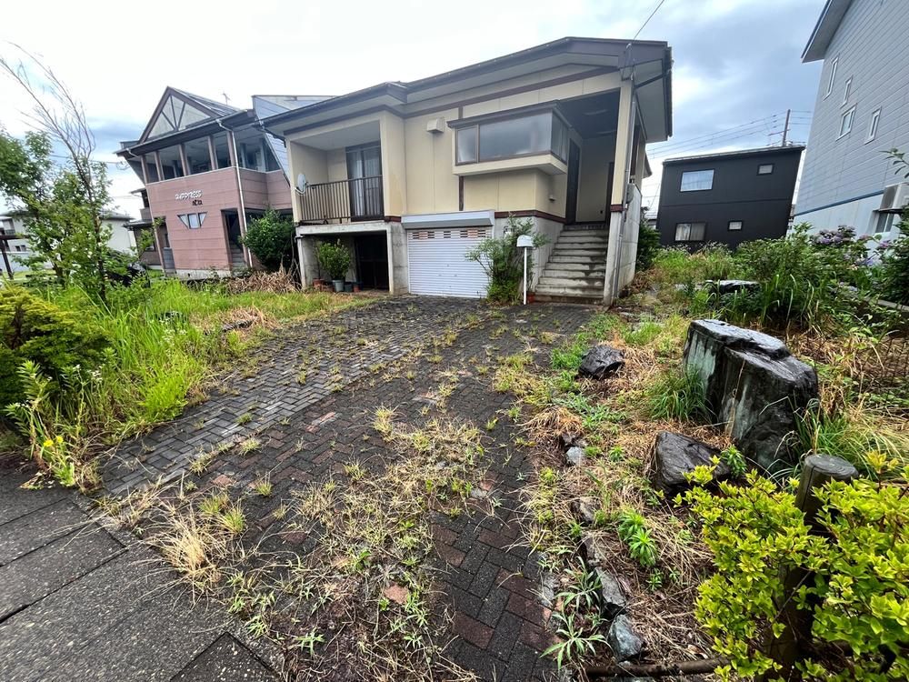 Spacious 3DK House with Garage in Joetsu, Niigata - Thumbnail 3