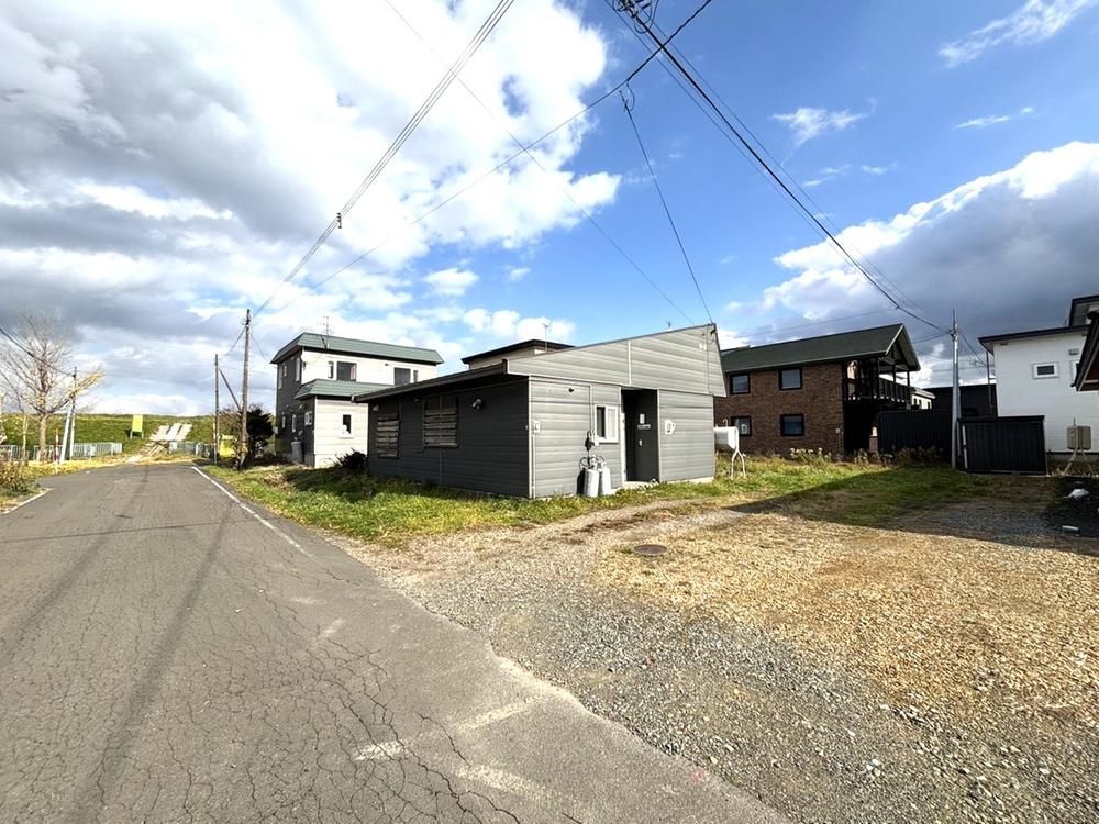 311m2 Land for Sale in Kamiebetto, Ebetsu, Hokkaido - Thumbnail 3