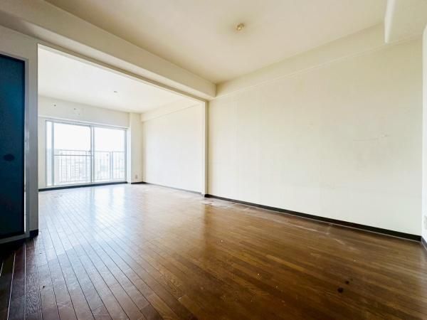 2LDK Apartment for Sale in Kadoma, Osaka - 61m2 - Thumbnail 2