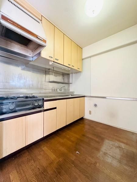 2LDK Apartment for Sale in Kadoma, Osaka - 61m2 - Thumbnail 4