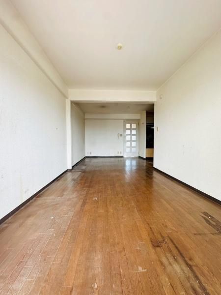 2LDK Apartment for Sale in Kadoma, Osaka - 61m2 - Thumbnail 3
