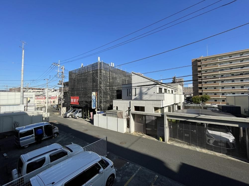 2LDK Renovated Apartment Near Sagami-Otsuka Station in Yamato - Thumbnail 4