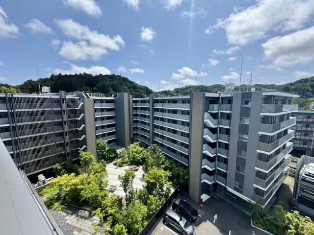 Top-floor 3LDK Apartment for Sale in Aoba Ward, Sendai - Thumbnail 2