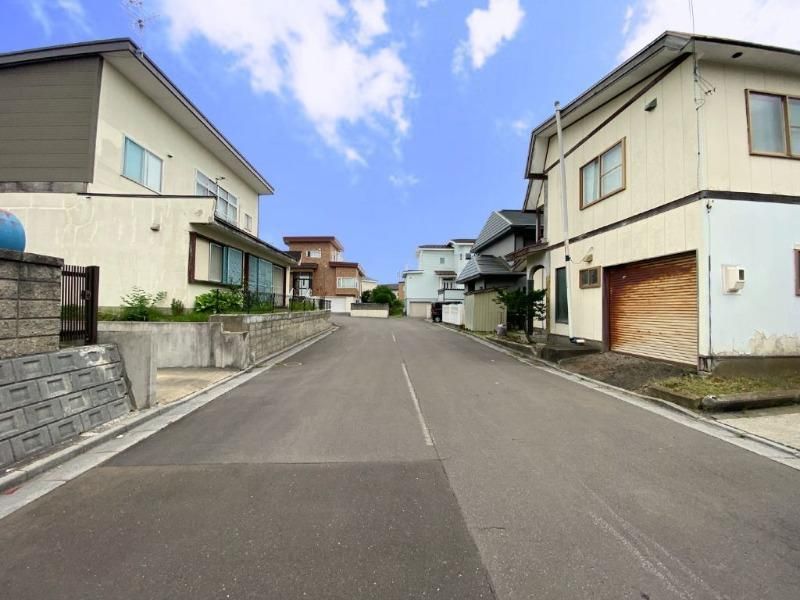 4LDK House for Sale in Hakodate, Hokkaido - 110.54m2 - Thumbnail 2