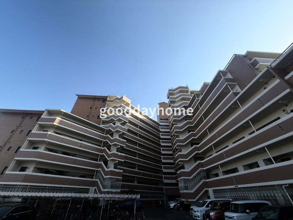 3LDK Apartment for Sale in Miyazaki City, Miyazaki Prefecture - Thumbnail 2