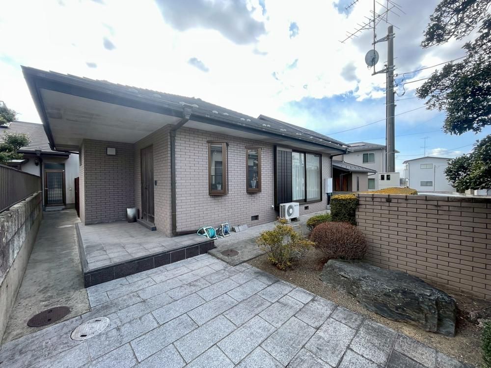 5LDK House for Sale Near Shimodate Station in Chikusei - Thumbnail 3