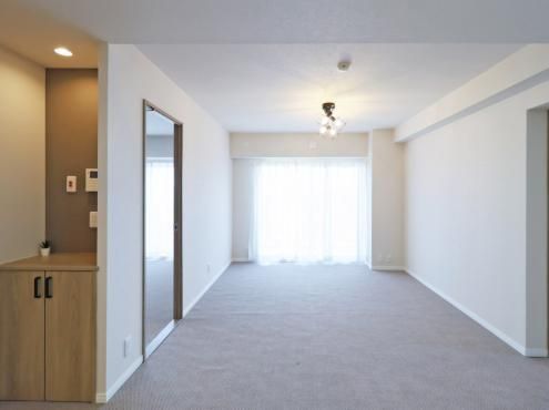 Cosmo Miyamaedaira 4LDK Apartment for Sale in Kawasaki - Thumbnail 3