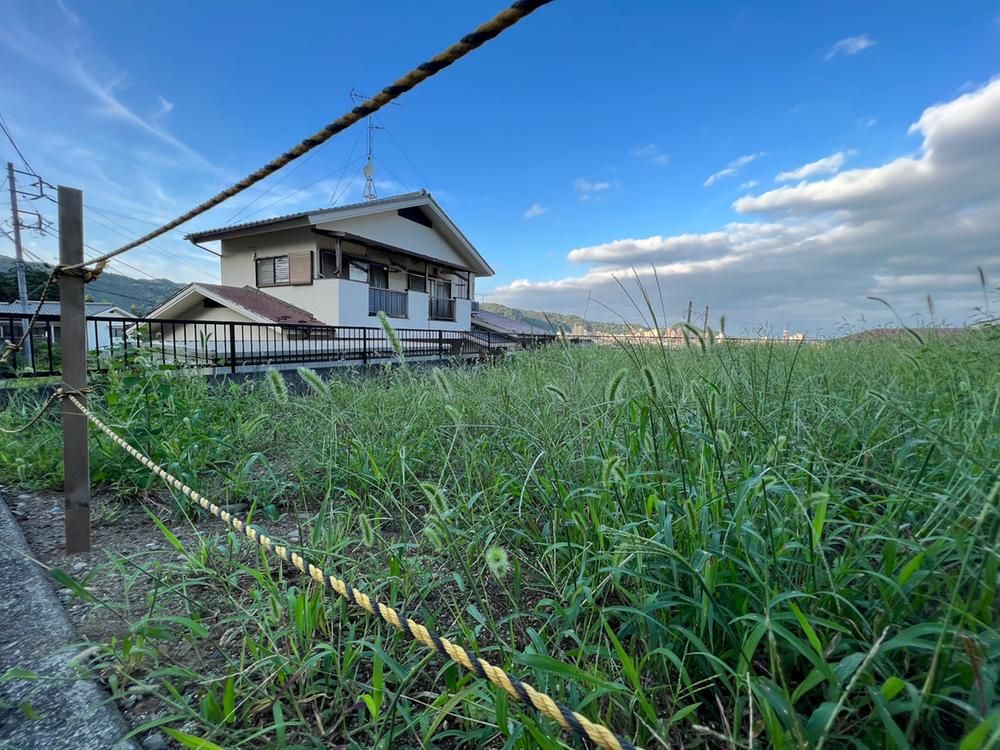 Land for Sale in Ome, Tokyo - 142.19m² Plot Near Ome Station - Image 1