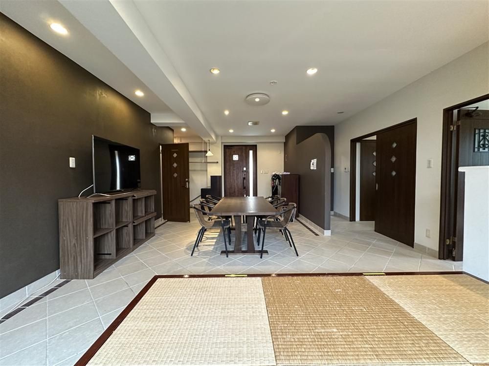 4LDK Ocean View Villa in Miyakojima, Okinawa - 98 Million Yen - Thumbnail 3