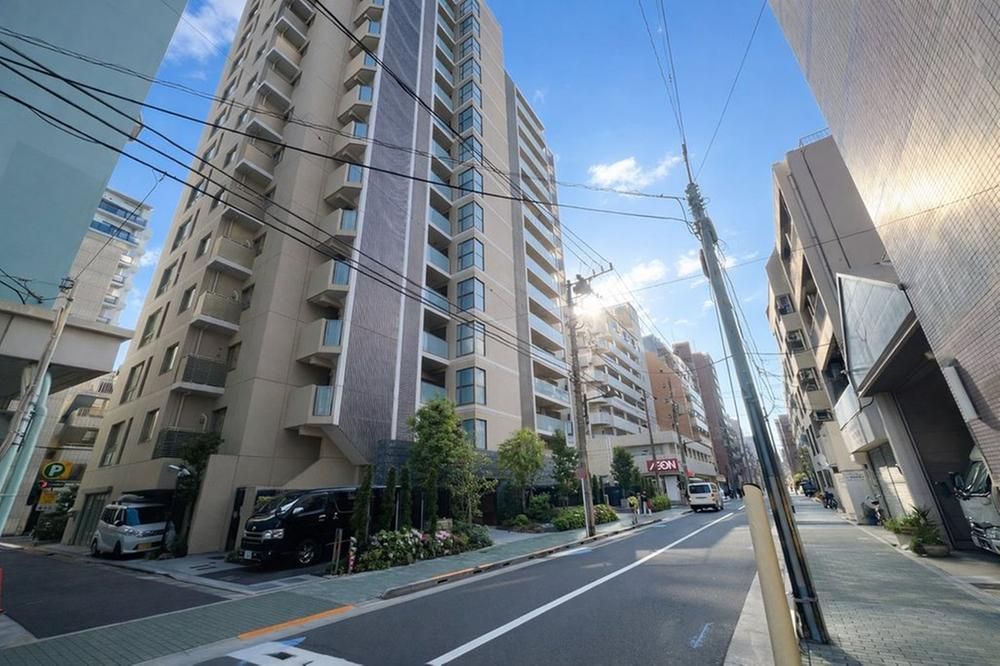3LDK Apartment in Taito-ku, Tokyo for Sale | 70.62m² - Thumbnail 2