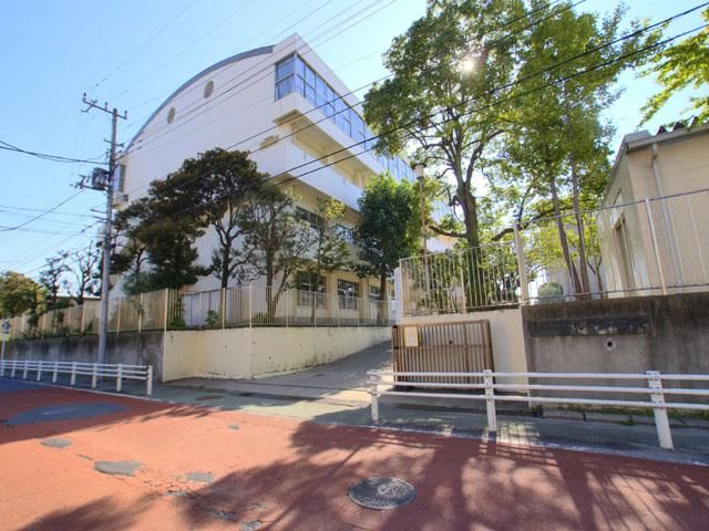 3LDK Apartment for Sale in Funabashi, Chiba - 74.87m2 - Thumbnail 2
