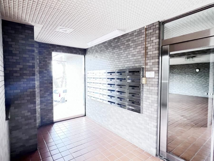 2LDK Apartment for Sale in Atsugi City, Kanagawa - Thumbnail 4