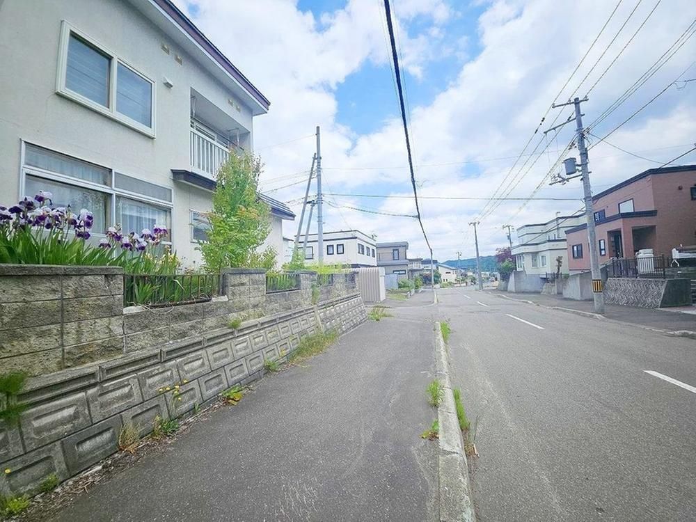 Land for Sale in Nishi-ku, Sapporo, Hokkaido - 206.58 sqm - Thumbnail 3