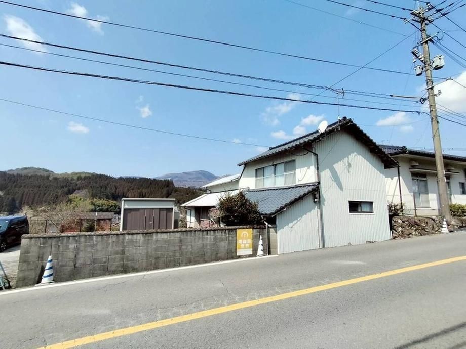 6DK Used House for Sale in Yufuin, Oita - 393.6m2 Land - Thumbnail 2