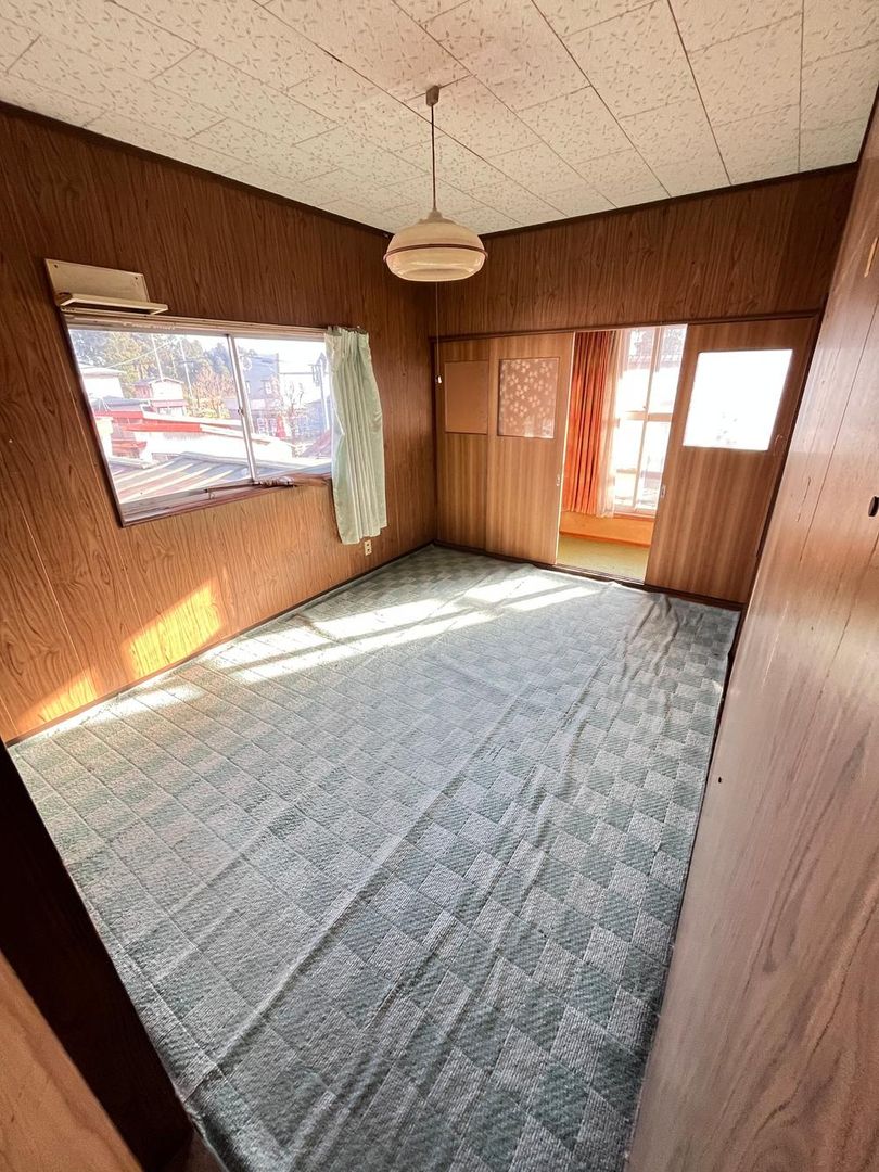 Spacious 6DK House with Shop and Warehouse in Joetsu, Niigata - Thumbnail 3