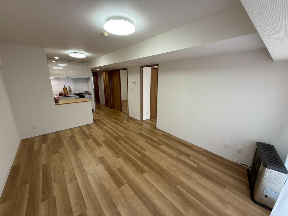 3LDK Apartment for Sale Near Kotoni Station, Sapporo - Thumbnail 4