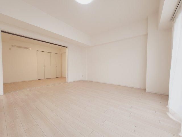 Renovated 3LDK Apartment in Narashino, Chiba - 25,990,000 Yen - Thumbnail 4