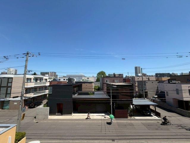 Renovated 2LDK Apartment in Chuo Ward, Sapporo - Thumbnail 2