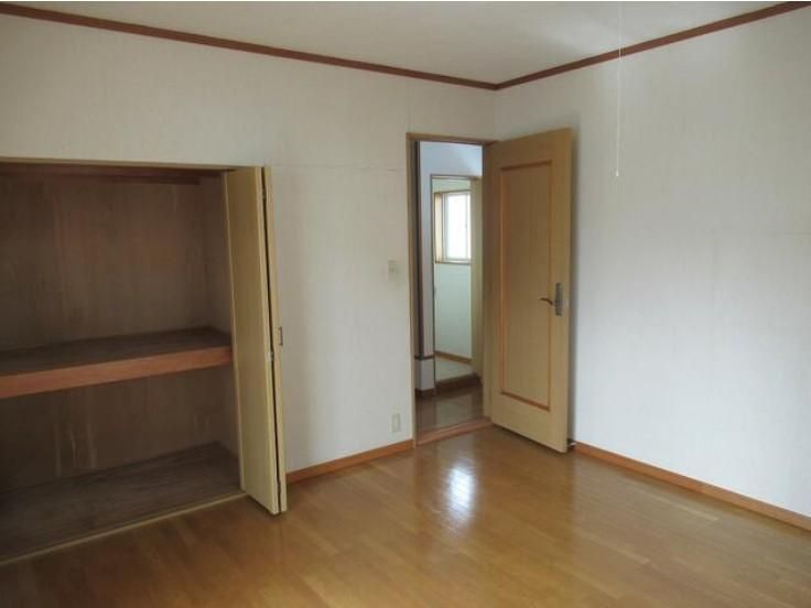 4LDK Resale House in Fukushima City with 228m² Land - Thumbnail 2