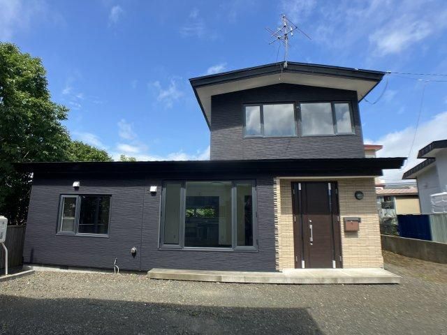 Renovated 3LDK House for Sale in Kushiro, Hokkaido - Thumbnail 2