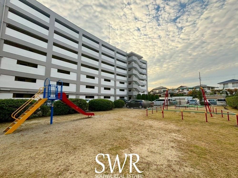 Renovated 2LDK Apartment Near Kamishidori Station, Nagoya - Thumbnail 3