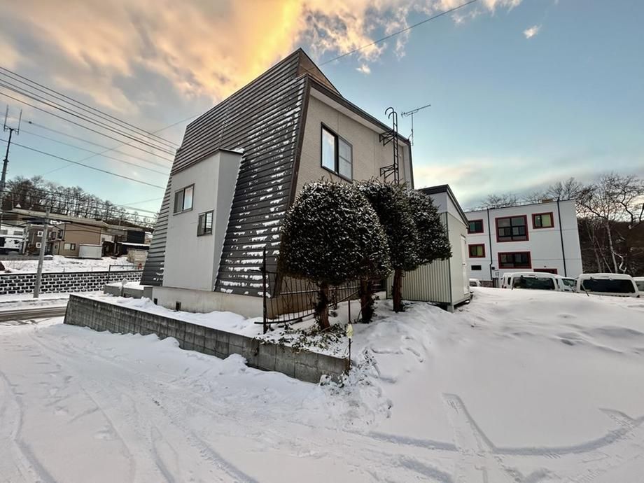 Land for Sale in Maruyama Nishi-machi, Sapporo - 165 sqm - Thumbnail 3